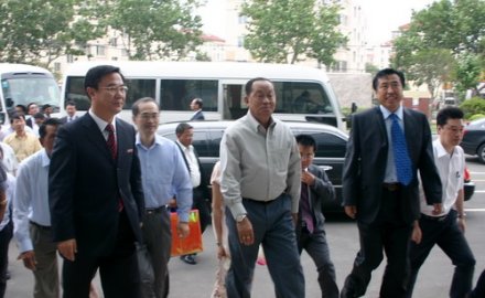 缅甸国家和平与发展委员会第一秘书长丁昂敏乌一行到6686官方官网考察